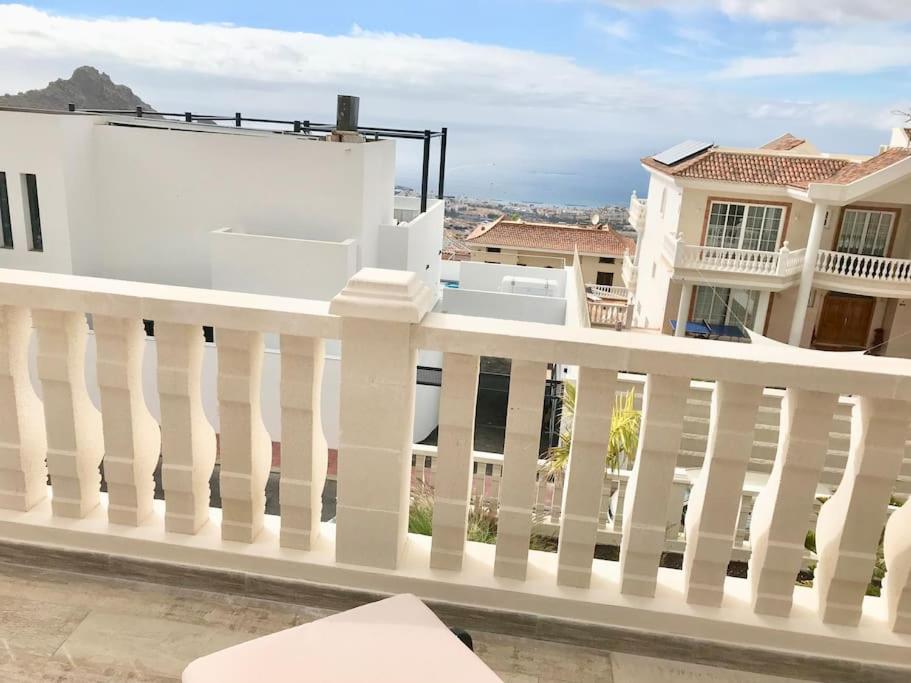 Villa Vista Bella Costa Adeje In Ruhiger Villengegend Mit Meerblick 外观 照片