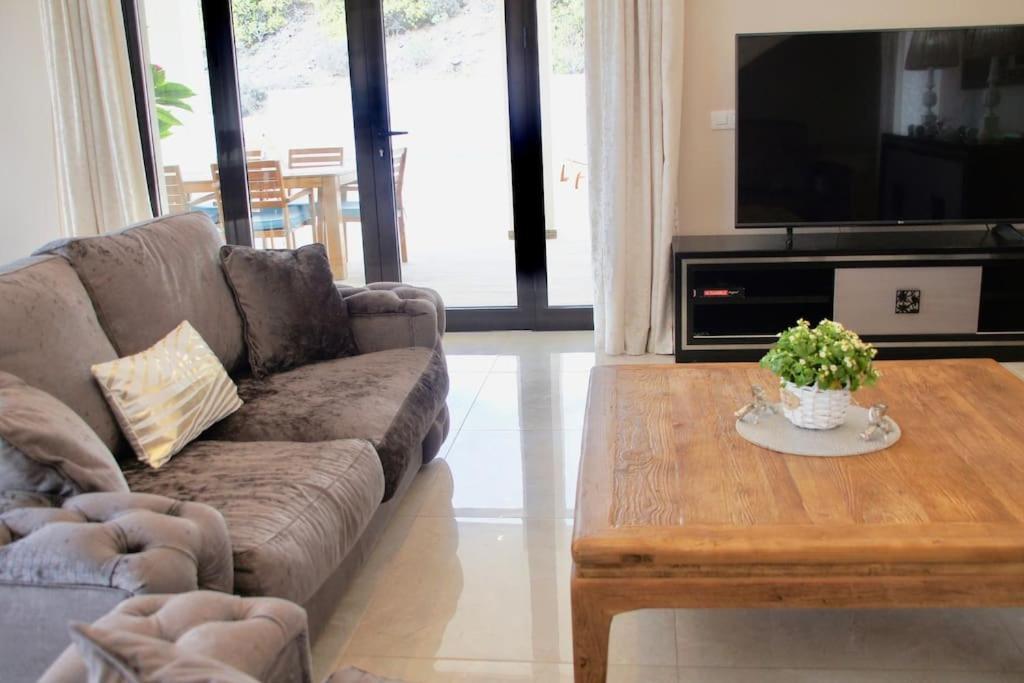 Villa Vista Bella Costa Adeje In Ruhiger Villengegend Mit Meerblick 外观 照片