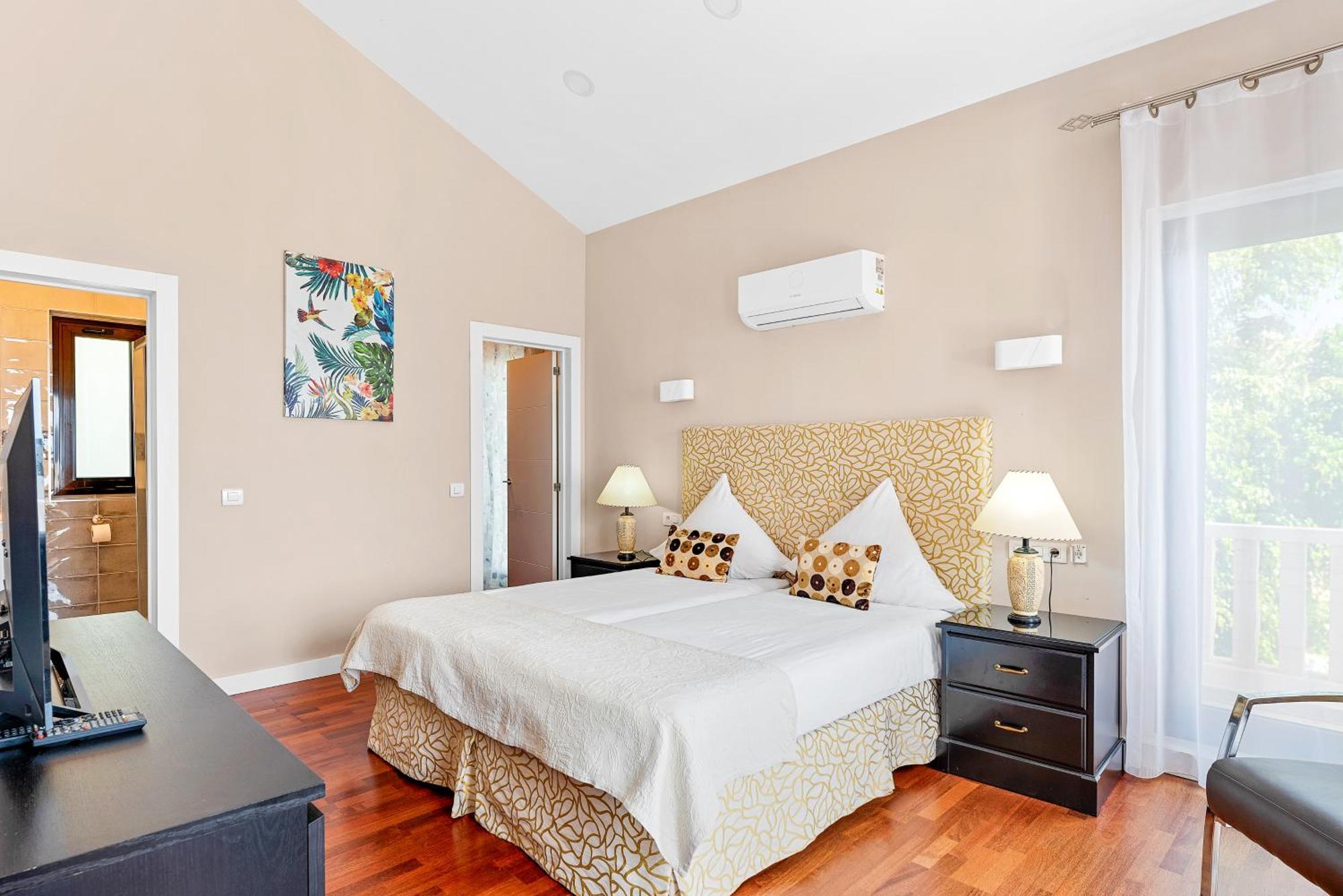 Villa Vista Bella Costa Adeje In Ruhiger Villengegend Mit Meerblick 外观 照片